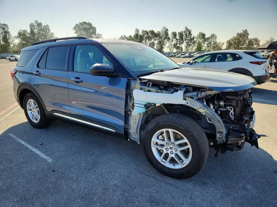 2025 Ford Explorer VIN 1FMUK7DH9SGC56146 фото 4