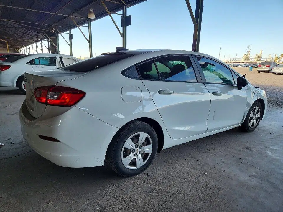 2018 Chevrolet Cruze VIN 1G1BC5SM0J7150866 фото 3