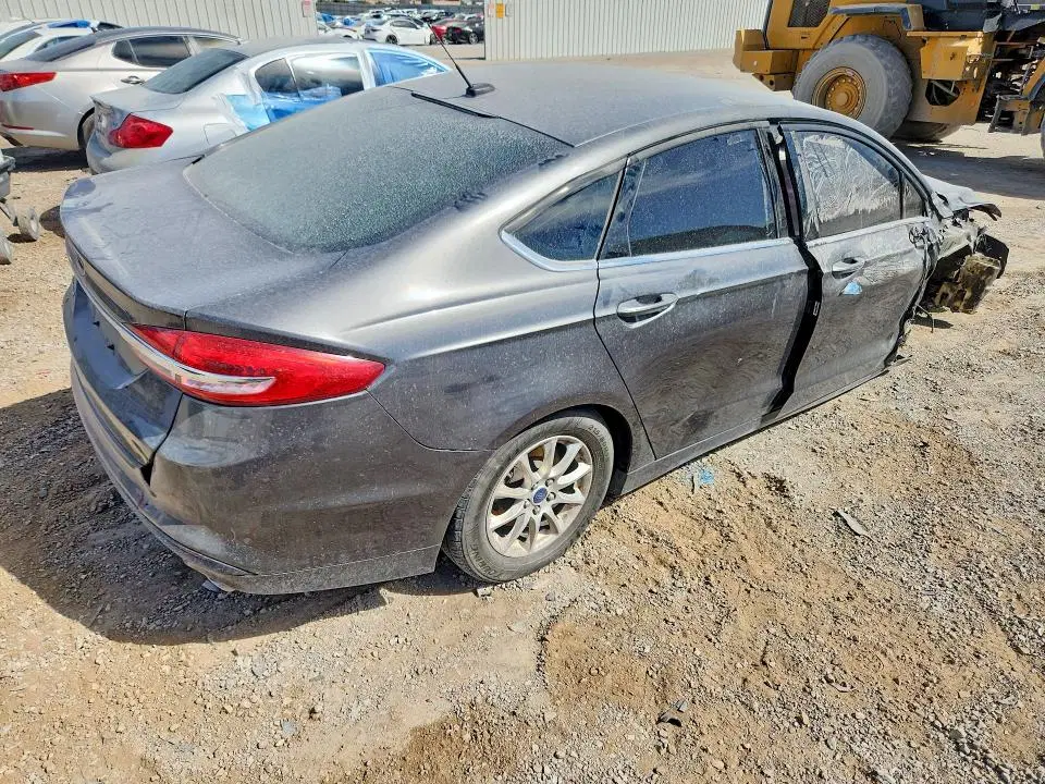 2017 Ford Fusion VIN 3FA6P0G76HR105779 фото 3