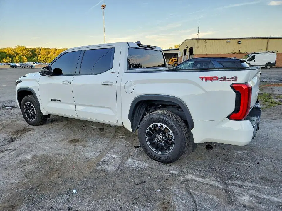 2024 TOYOTA TUNDRA VIN 5TFLA5DB9RX212712 фото 2