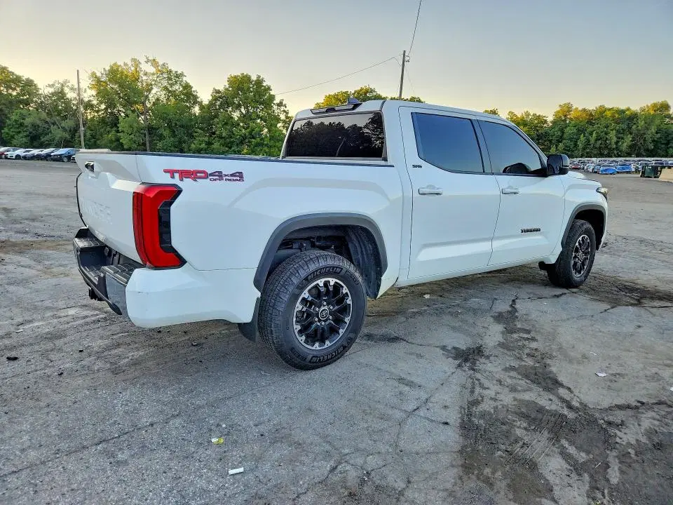 2024 TOYOTA TUNDRA VIN 5TFLA5DB9RX212712 фото 3