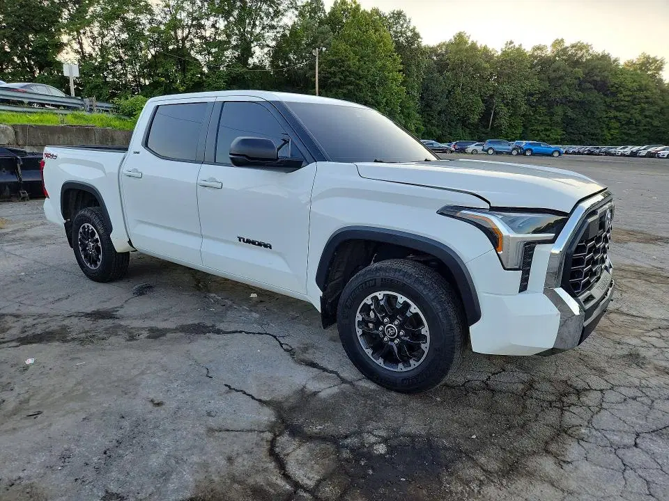 2024 TOYOTA TUNDRA VIN 5TFLA5DB9RX212712 фото 4