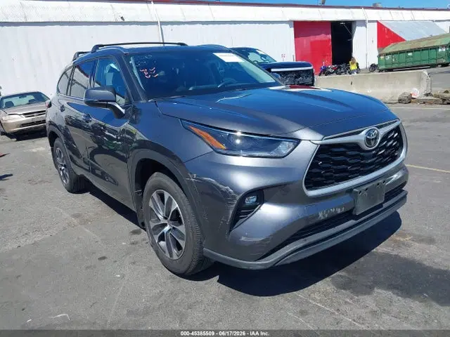 5TDGZRBH9MS557956 — 2021 Toyota Highlander XLE, Левый бок (Left Side), фото до ремонта