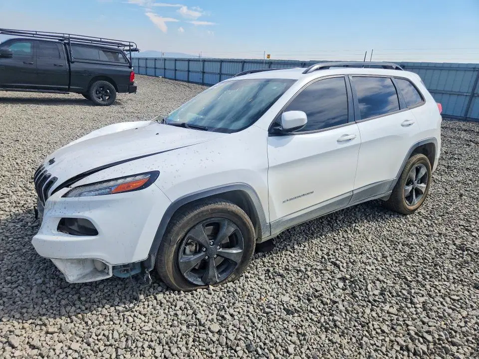 1C4PJMCX0JD602757 — 2018 Jeep Cherokee, Front End, фото до ремонта