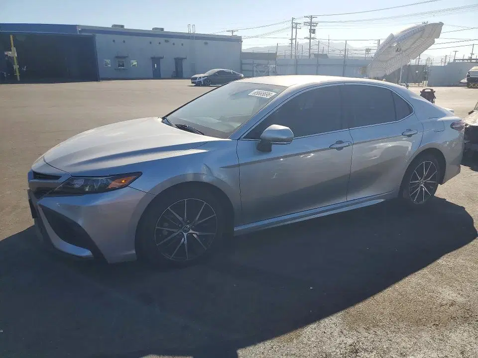 4T1G11AK8NU673289 — 2022 Toyota Camry, Передняя часть (Front End), фото до ремонта