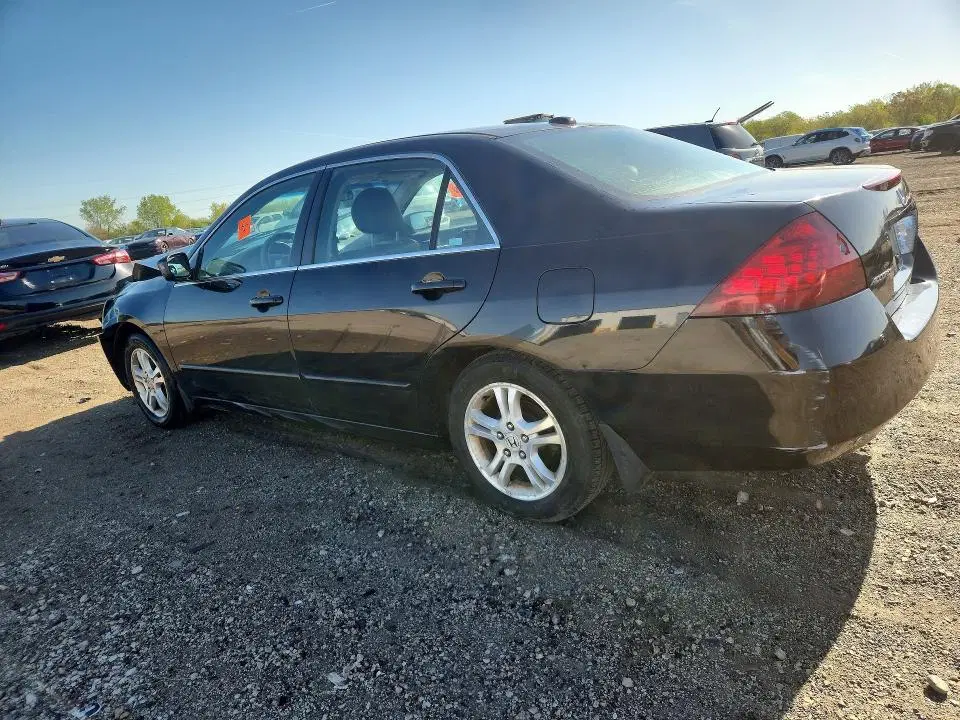 2007 HONDA ACCORD VIN 1HGCM56827A172614 фото 2