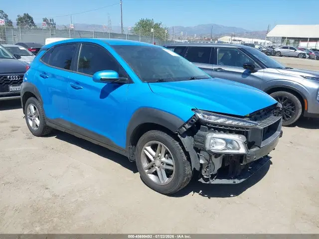 KM8K12AA4LU578636 — 2020 Hyundai Kona SE, Передняя часть, фото до ремонта