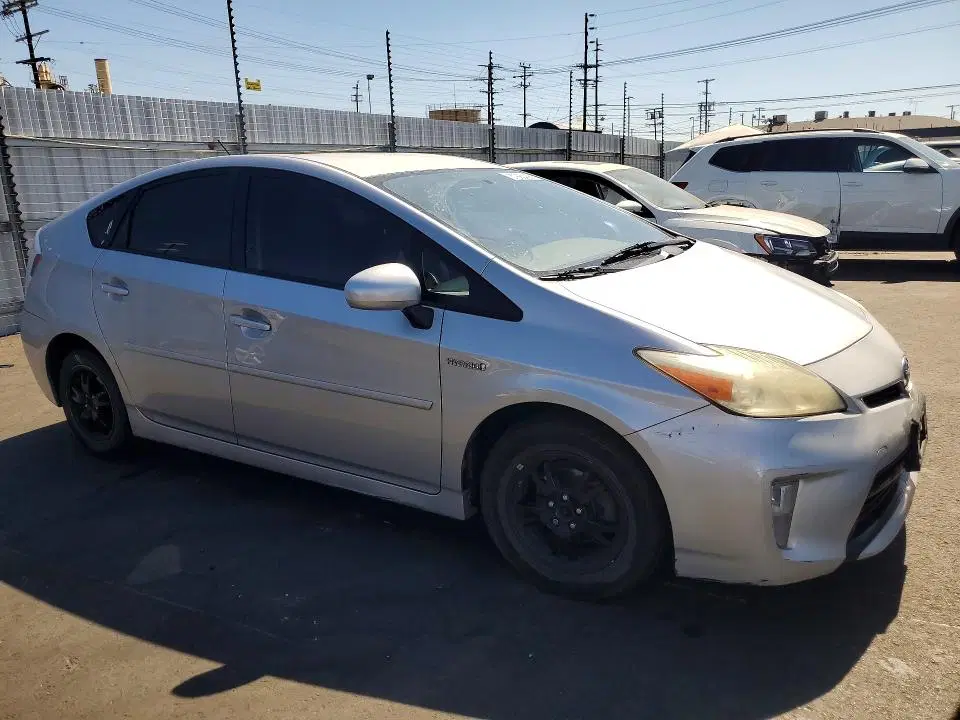 2013 TOYOTA PRIUS VIN JTDKN3DU3D5628507 фото 4