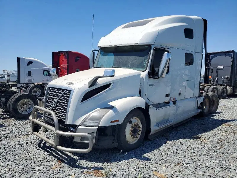 2022 Volvo VN VIN 4V4NC9EJ1NN305993 фото 2
