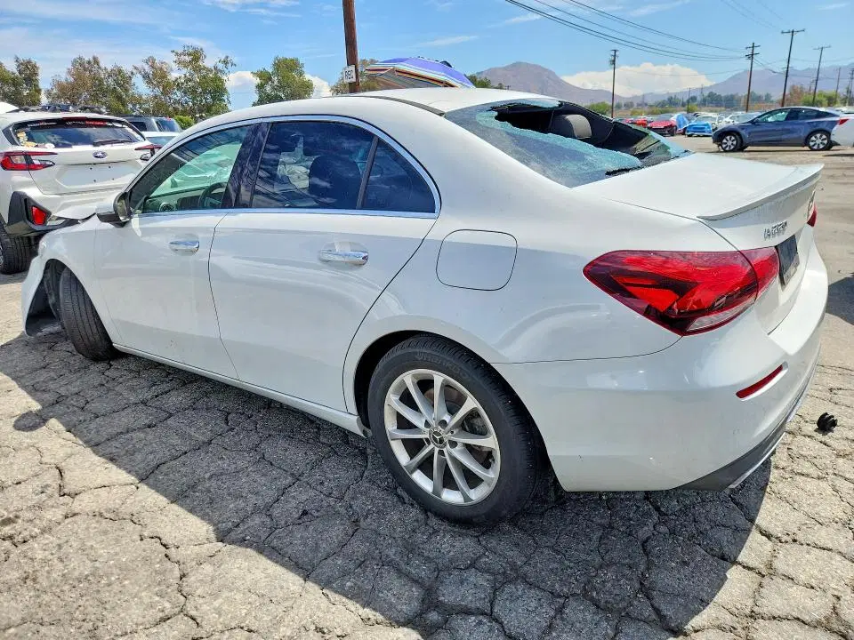 2020 Mercedes-Benz A VIN WDD3G4EB3LW038453 фото 2