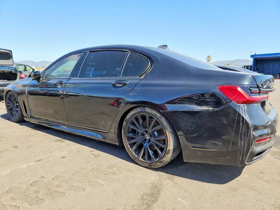 2020 BMW 740 VIN WBA7T2C04LGL17544 фото 2