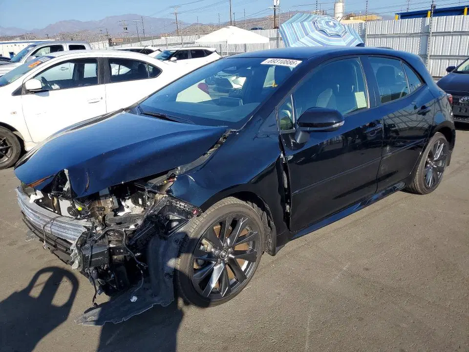 JTNC4MBE2R3229840 — 2024 Toyota Corolla, Передняя часть, фото до ремонта