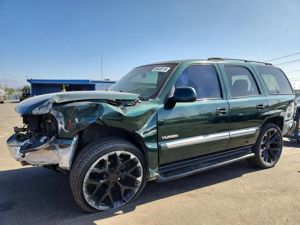 1GKEC13VX3J301145 — 2003 GMC Yukon, FRONT END, фото до ремонта