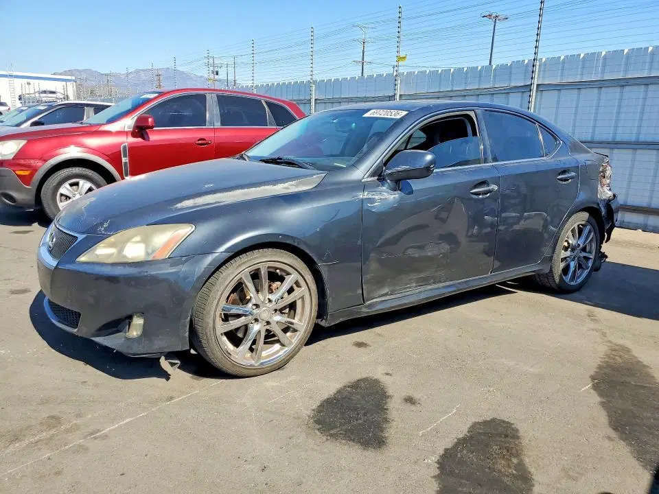 JTHBK262272029200 — 2007 Lexus IS 250, Задняя часть (Rear End), фото до ремонта