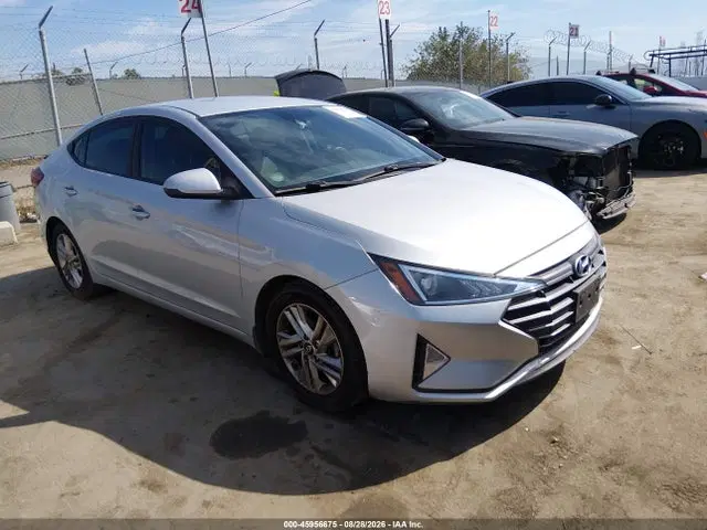 5NPD84LF4KH478316 — 2019 Hyundai Elantra SEL, Задняя часть, фото до ремонта