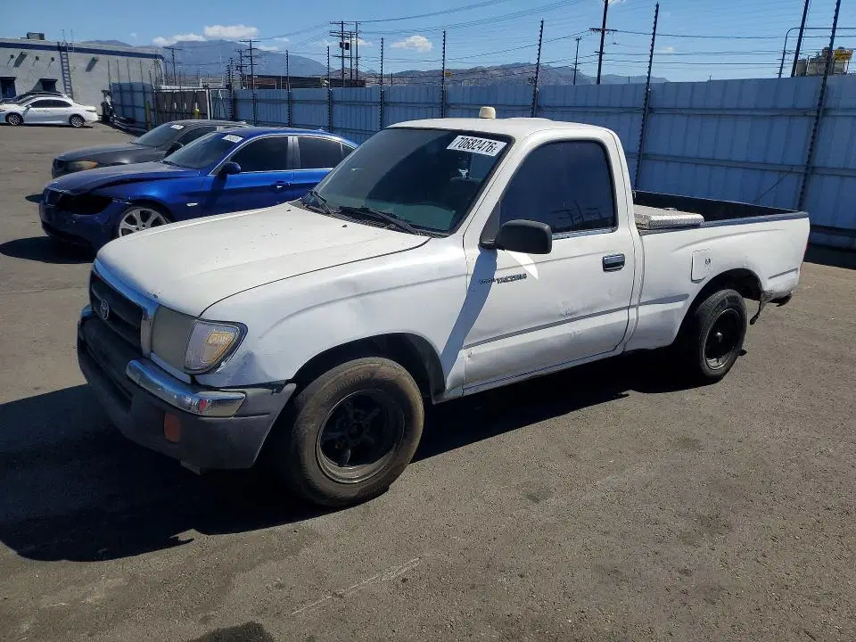 5TENL42N9YZ713357 — 2000 Toyota Tacoma, Боковая часть (Side), фото до ремонта