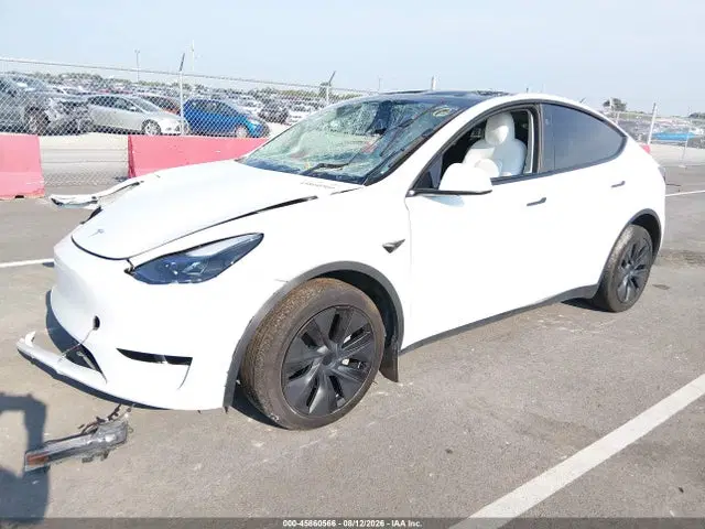 2024 Tesla Model Y Long Range Dual Motor All-wheel Drive VIN 7SAYGDEE4RF177095 фото 2