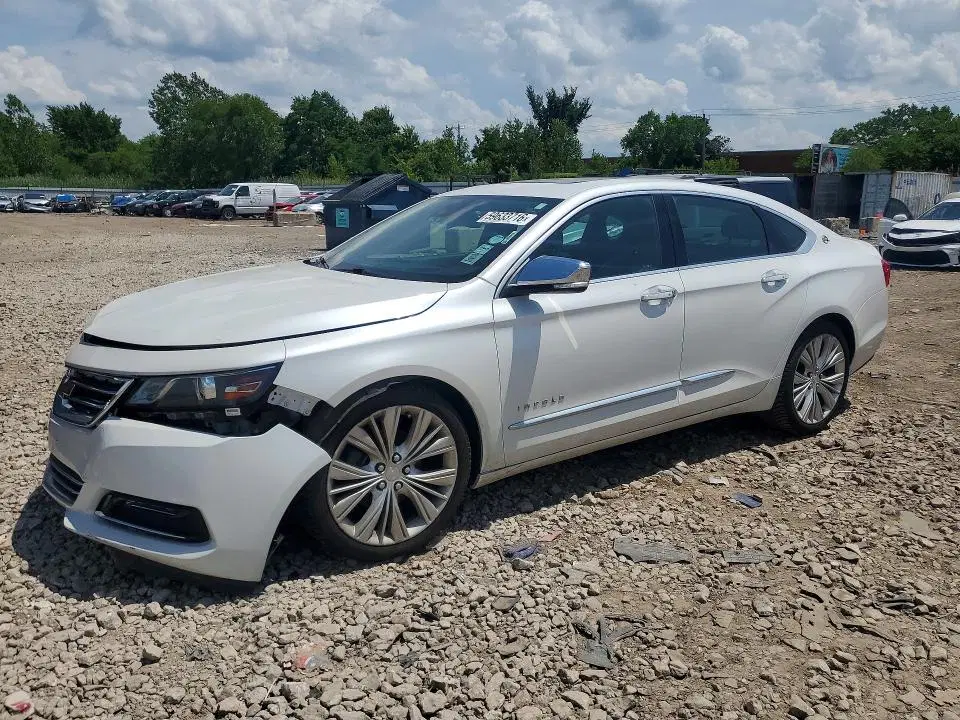 1G1165S36FU115686 — 2015 Chevrolet Impala, Передняя часть, фото до ремонта