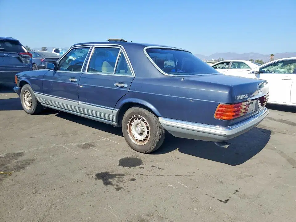 1982 MERCEDES-BENZ 280 VIN WDB12602212072448 фото 3