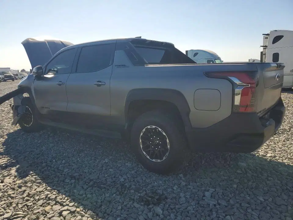 2026 Chevrolet Silverado VIN 1GC403ED7TU406420 фото 2