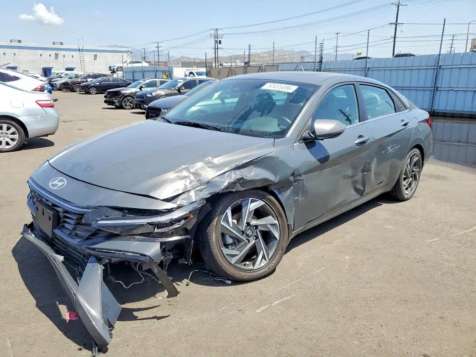 KMHLN4DJ1RU099731 — 2024 Hyundai Elantra, Боковая часть, фото до ремонта