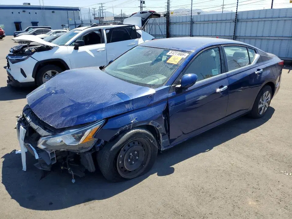1N4BL4BV1MN394977 — 2021 Nissan Altima, Передняя часть (Front End), фото до ремонта