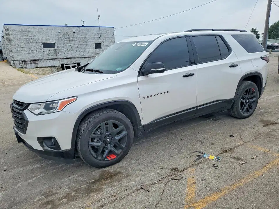 1GNEVKKW7MJ269690 — 2021 Chevrolet Traverse, Вандализм, фото до ремонта