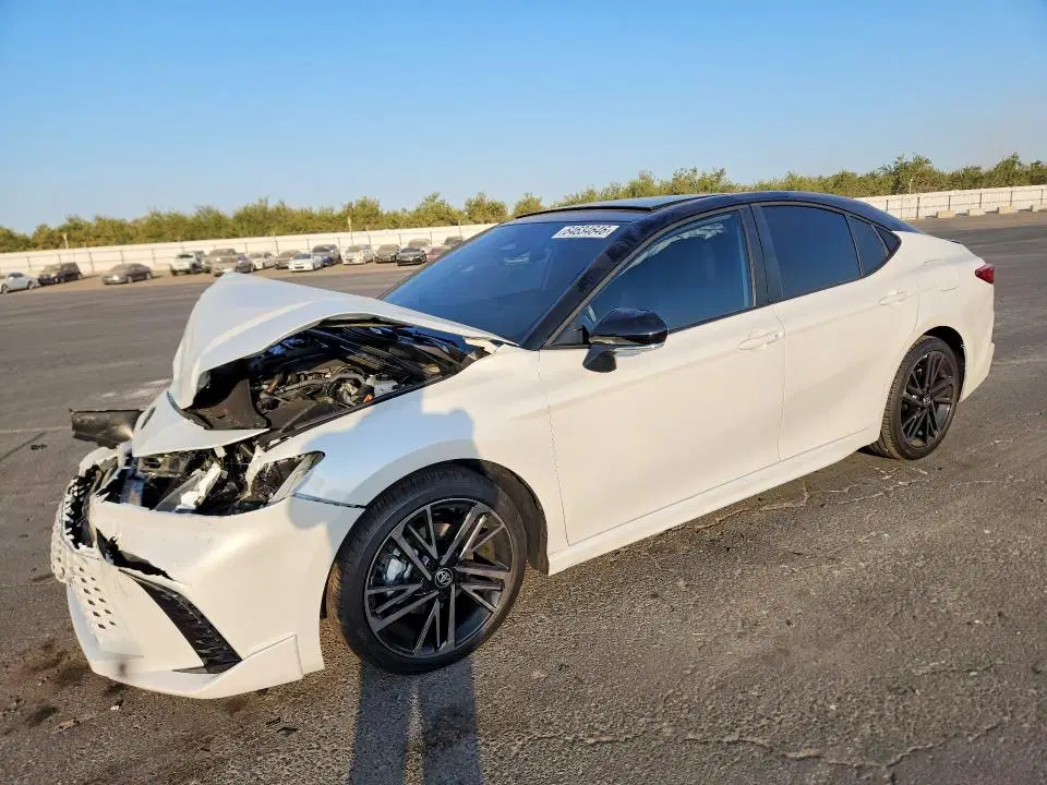 4T1DBADK7TU054627 — 2026 Toyota Camry, Передняя часть (Front End), фото до ремонта
