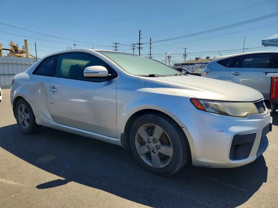 2012 KIA FORTE KOUP VIN KNAFU6A24C5597756 фото 4
