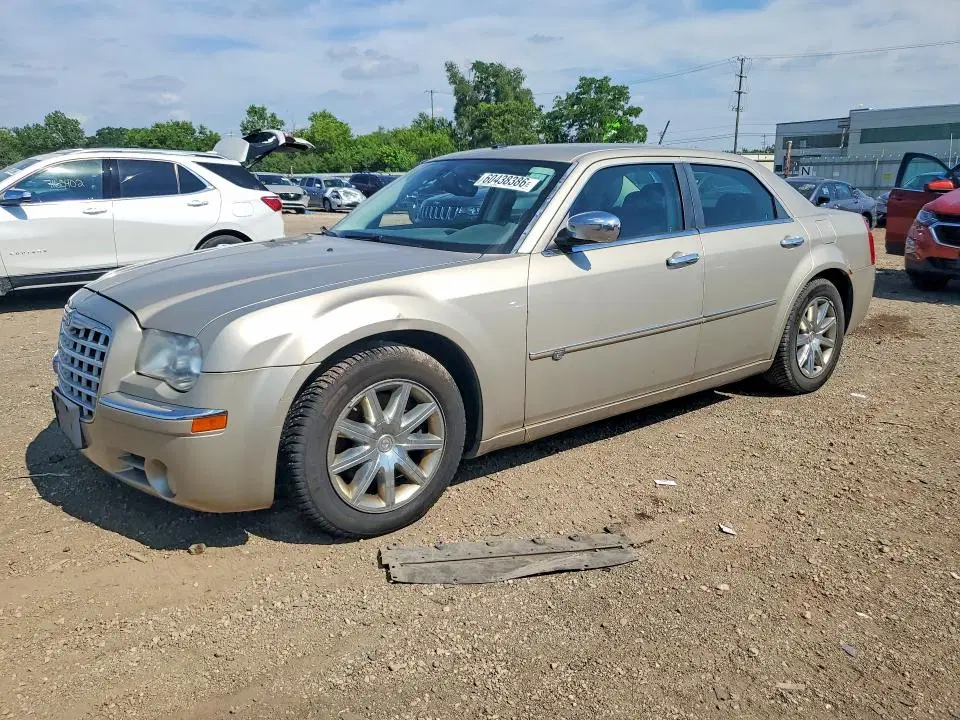 2C3LA63H88H169550 — 2008 Chrysler 300C, Подтопление, фото до ремонта