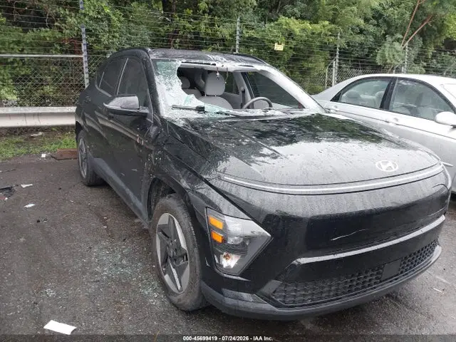 KM8HC3A60RU011578 — 2024 Hyundai Kona Electric SEL, Передняя часть слева (Left Front), фото до ремонта