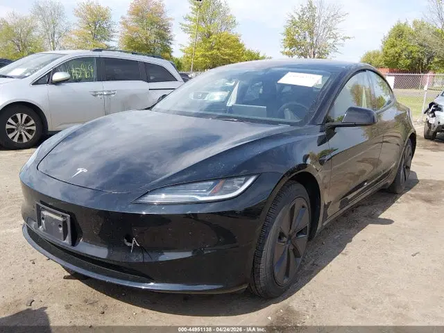 2024 Tesla Model 3 Long Range Dual Motor All-wheel Drive VIN 5YJ3E1EB9RF735461 фото 2