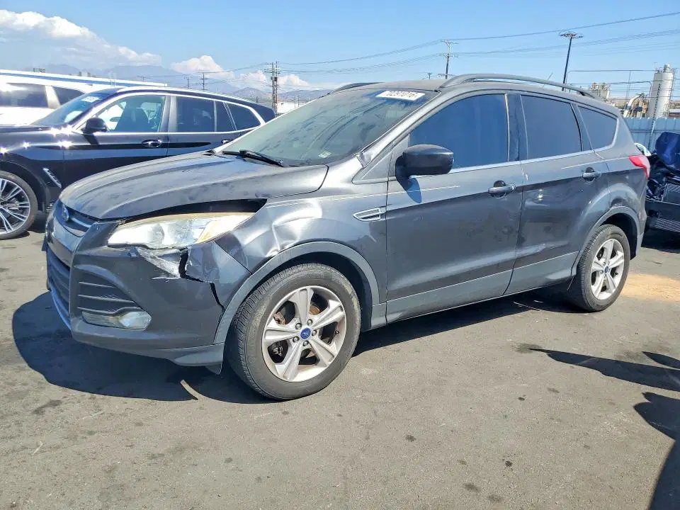 1FMCU0GX2GUB89608 — 2016 Ford Escape, Передняя часть (Front End), фото до ремонта