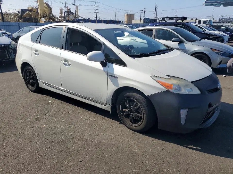 2014 TOYOTA PRIUS VIN JTDKN3DU3E1778755 фото 4