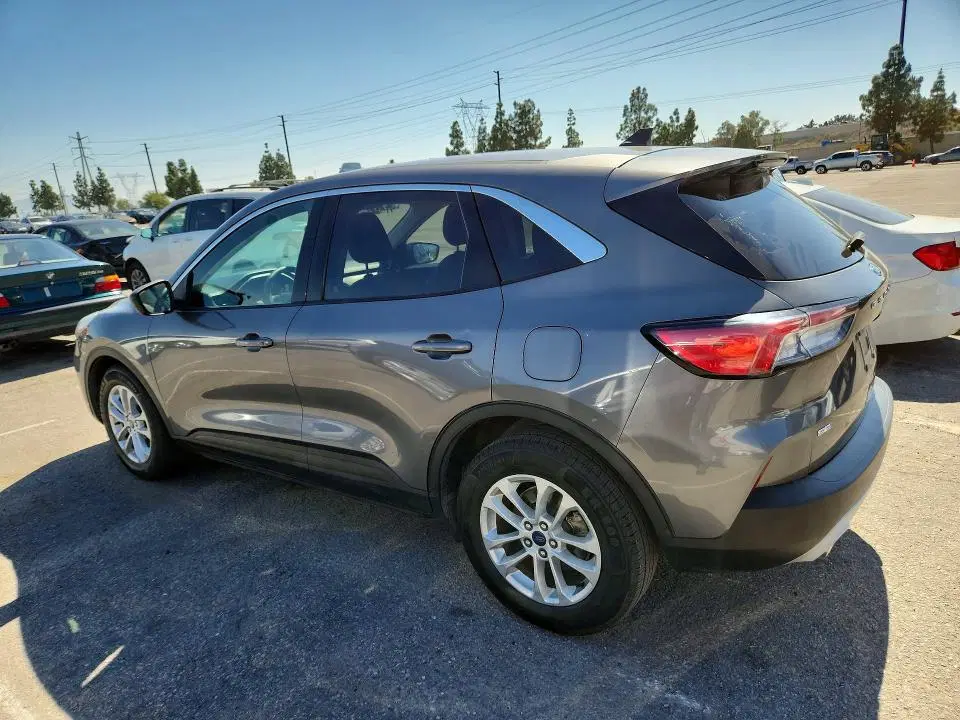 2022 Ford Escape VIN 1FMCU0BZ1NUA25787 фото 2