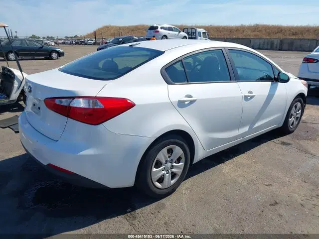 2015 KIA FORTE LX VIN KNAFX4A67F5291623 фото 4