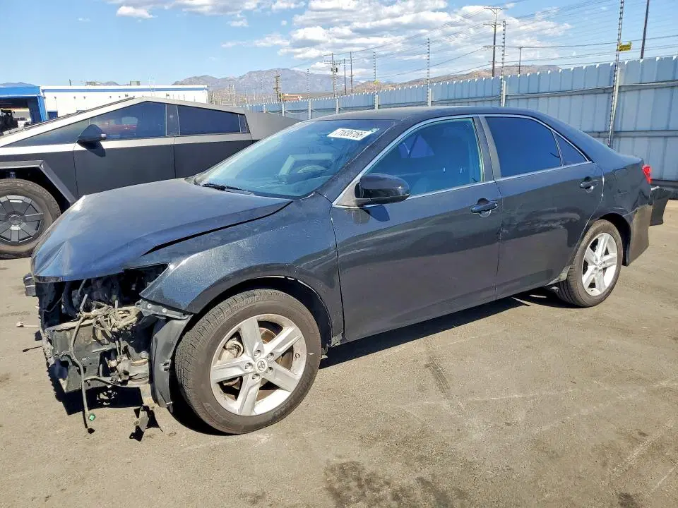 4T1BF1FK9CU116554 — 2012 Toyota Camry, Передняя часть (Front End), фото до ремонта