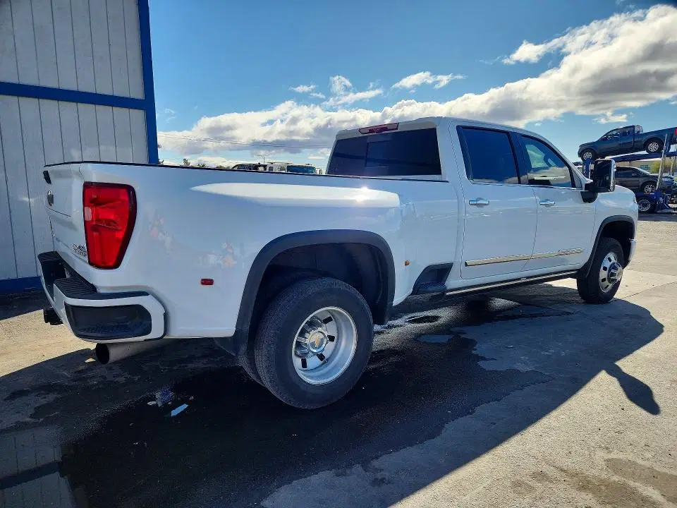 2024 CHEVROLET SILVERADO VIN 1GC4YVEY7RF199256 фото 3