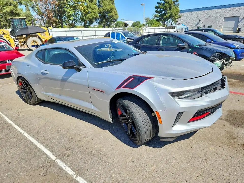 2018 Chevrolet Camaro VIN 1G1FB1RX8J0185726 фото 4