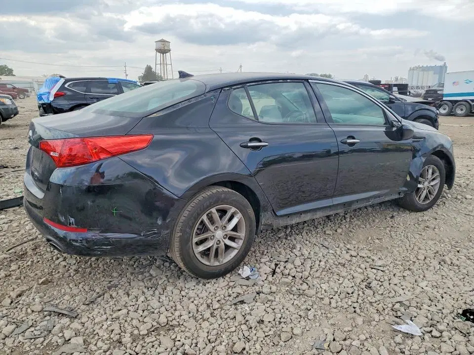 2013 KIA OPTIMA VIN 5XXGM4A70DG142410 фото 3
