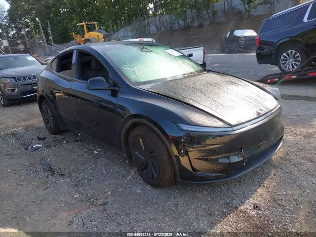 7SAYGDEE9TF573238 — 2026 Tesla Model Y ALL-Wheel Drive/Long Range Launch Series/Premium ALL-Wheel Drive, Передняя часть слева (Left Front), фото до ремонта