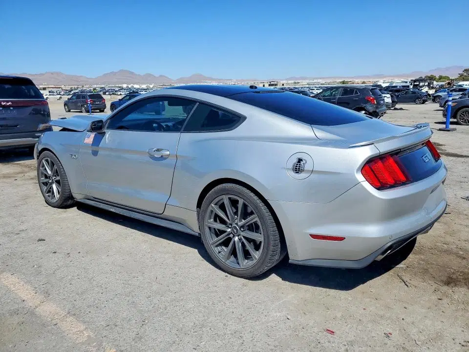 2017 Ford Mustang VIN 1FA6P8CFXH5302825 фото 2