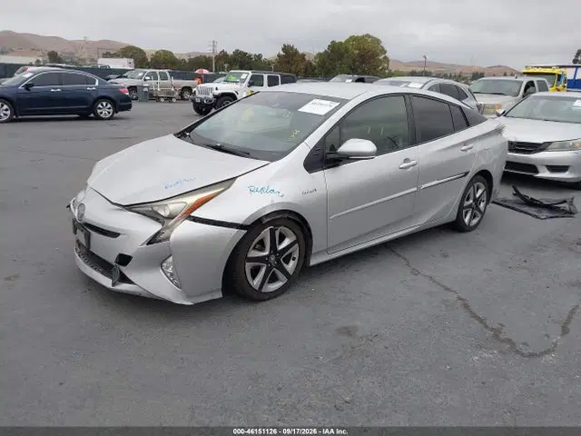2016 Toyota Prius Three Touring VIN JTDKARFU6G3013459 фото 2