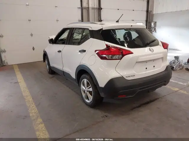 2018 Nissan KICKS S VIN 3N1CP5CU4JL523498 фото 3