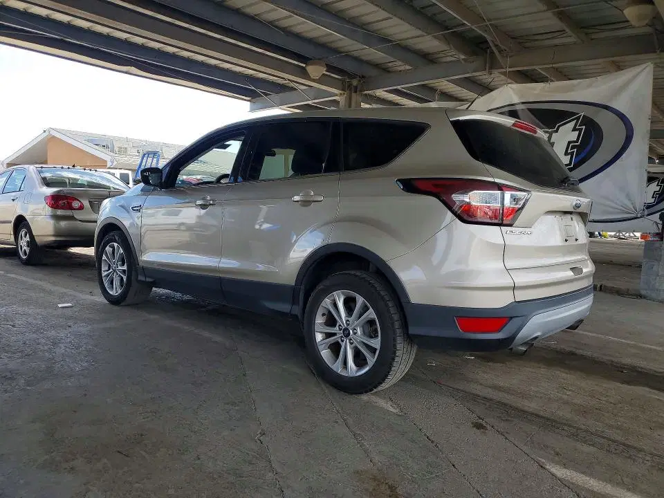 2017 Ford Escape VIN 1FMCU0GD1HUA54692 фото 2