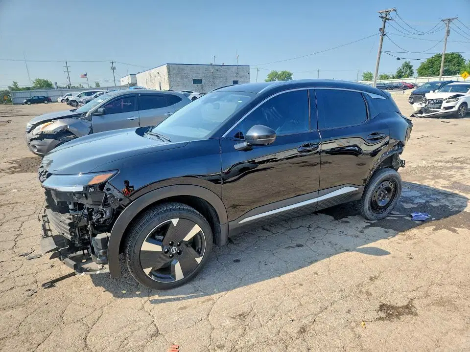 3N8AP6DB0SL317866 — 2025 Nissan Kicks, Задняя часть, фото до ремонта