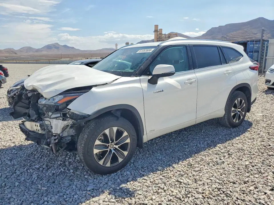 5TDHBRCH4LS005464 — 2020 Toyota Highlander, Передняя часть, фото до ремонта