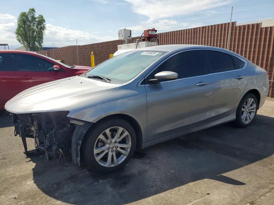 1C3CCCAB3GN150045 — 2016 Chrysler 200, Передняя часть (Front End), фото до ремонта