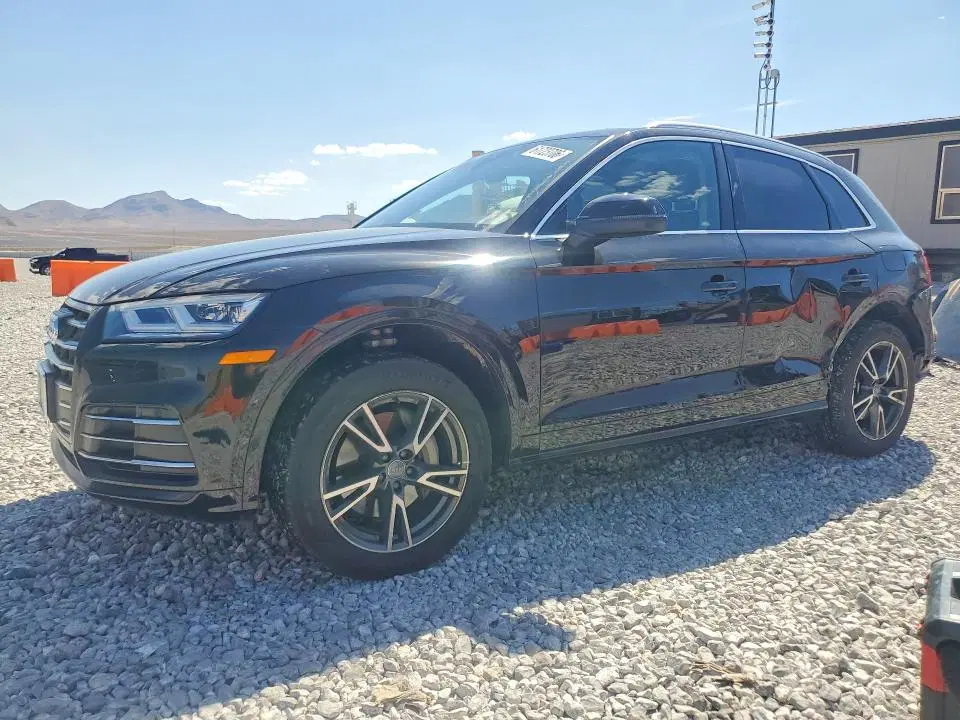 WA1E2AFY6L2061617 — 2020 Audi Q5 E, Задняя часть, фото до ремонта