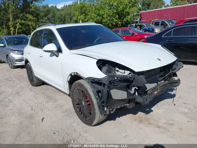 WP1AB2A25FLA56340 — 2015 Porsche Cayenne S, Передняя часть (Front), фото до ремонта
